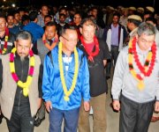Teachers / students of MU released from Sajiwa Jail accorded grand welcome :: 16 Sept :: Gallery