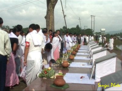 Homage to Martyrs at the First Anniversary of the June 18 Uprising