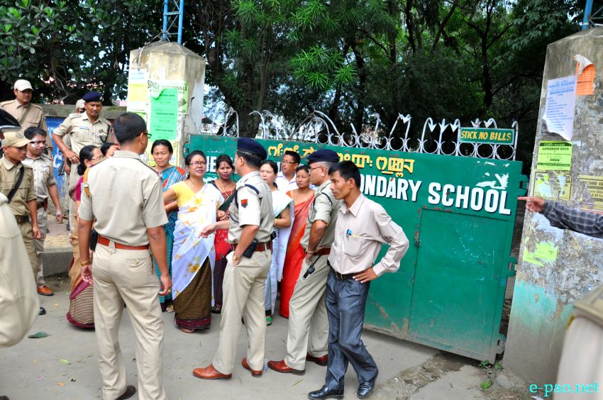 CC and Johnstone   Students clash with Police while demanding Inner Line Permit System in Manipur :: 28 June 2013