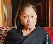  Captain Laishram Binodini of Manipur :: Private Pilot�s Licence in 1972 